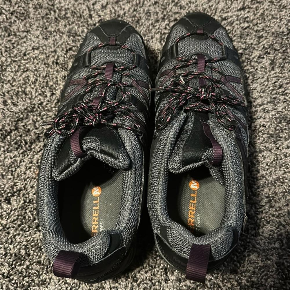 Merrell hiking shoe outdoor low trail sz 11